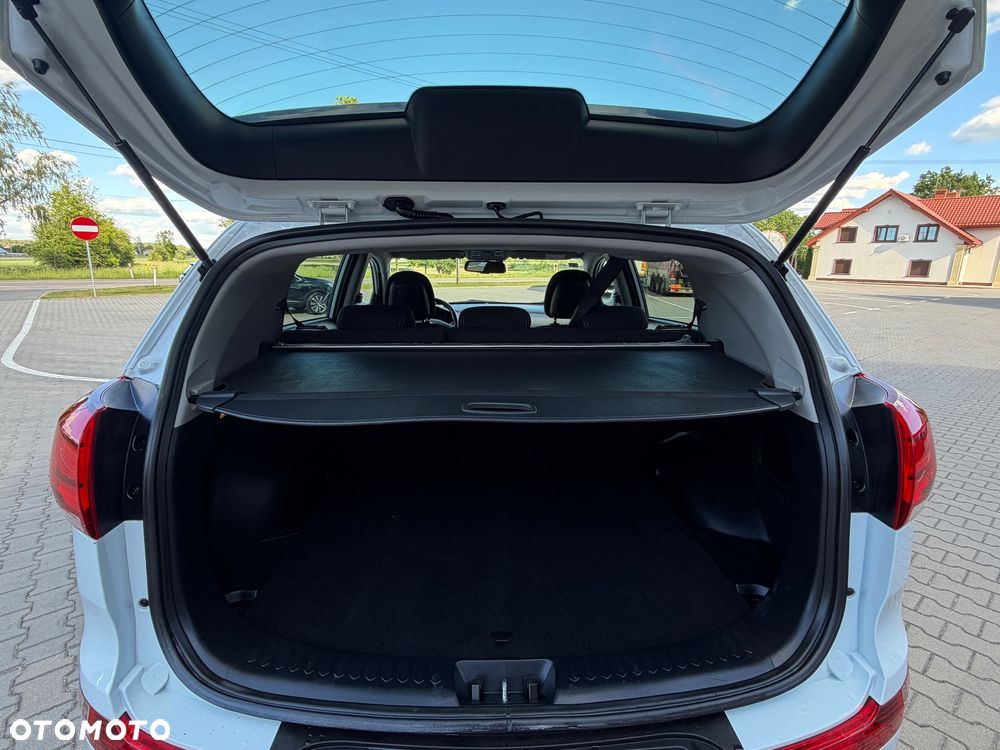 Kia Sportage 2.0 CRDI 184 4WD Fifa World Cup Edition - 35