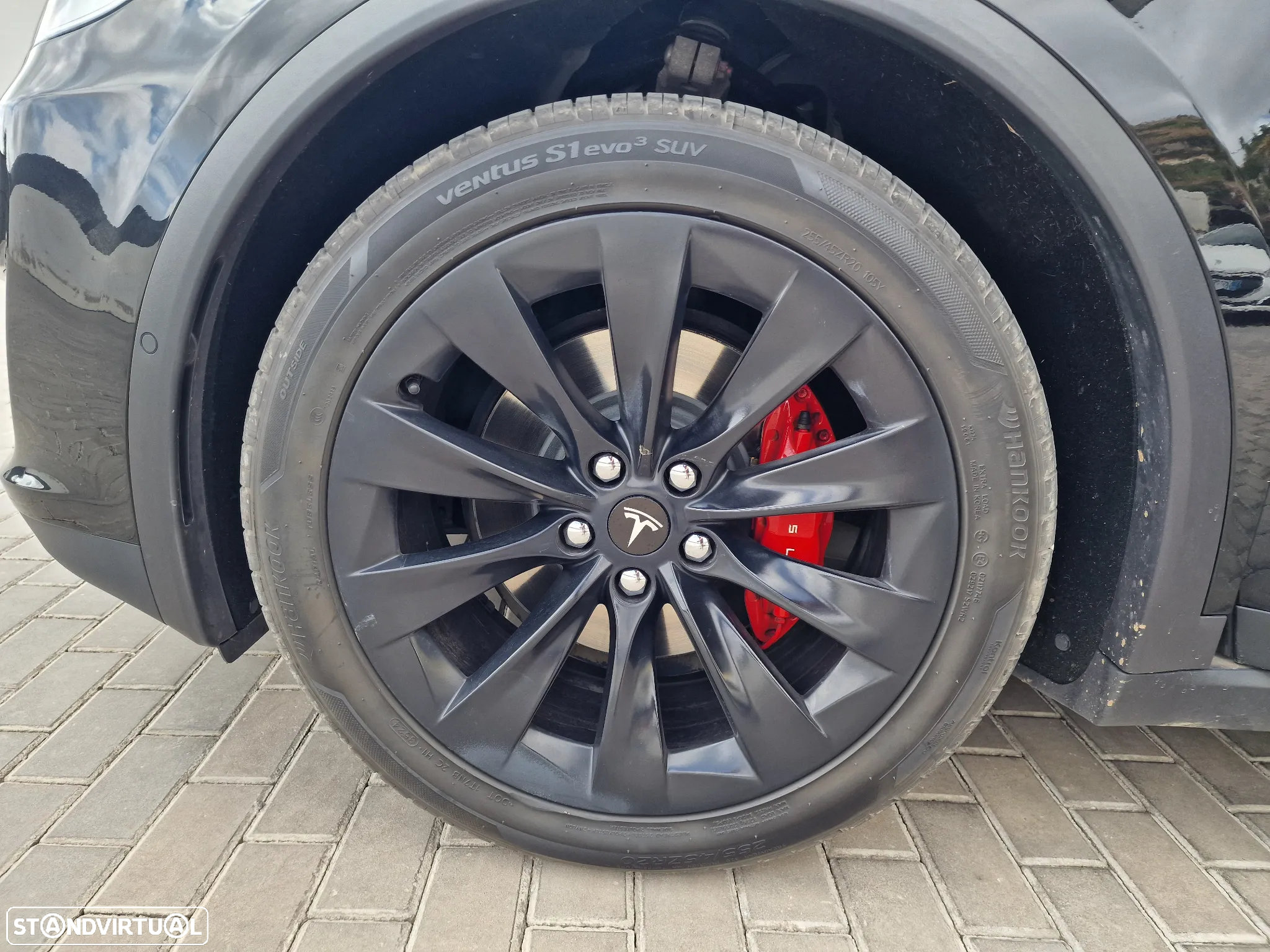 Tesla Model X Performance - 28