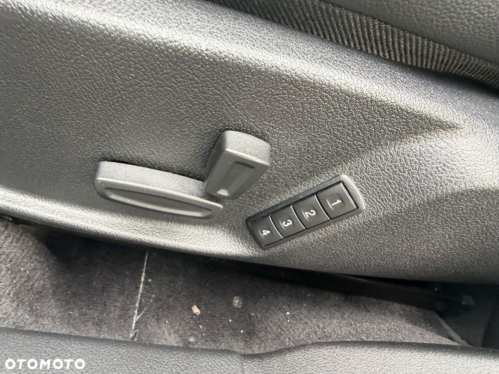 Ford Mondeo 2.0 TDCi Titanium - 10