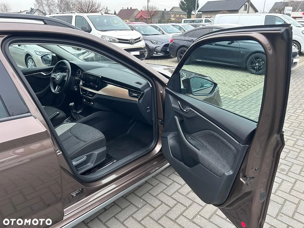 Skoda Kamiq 1.0 TSI Style - 29