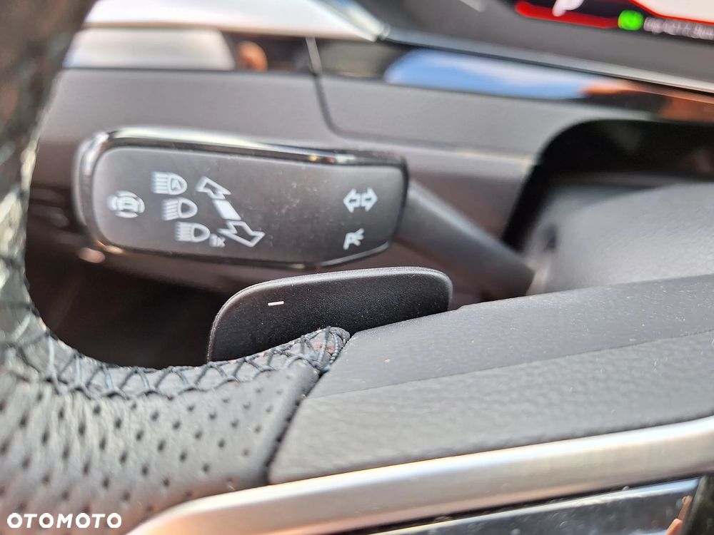 Volkswagen Arteon 2.0 TDI R-Line DSG - 19