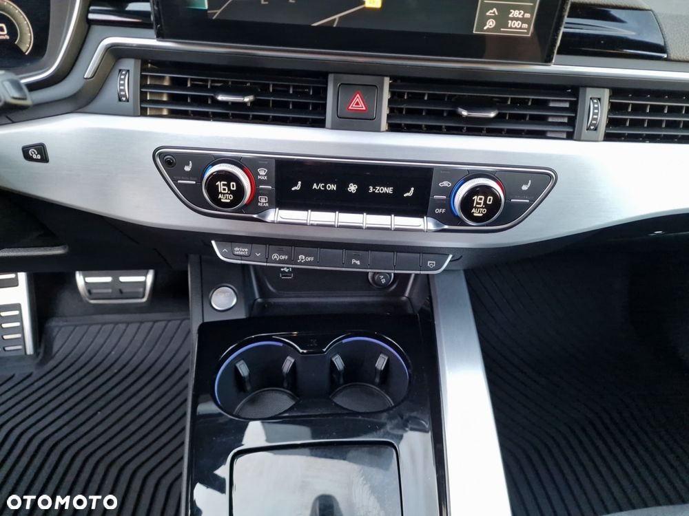 Audi A4 Avant 2022