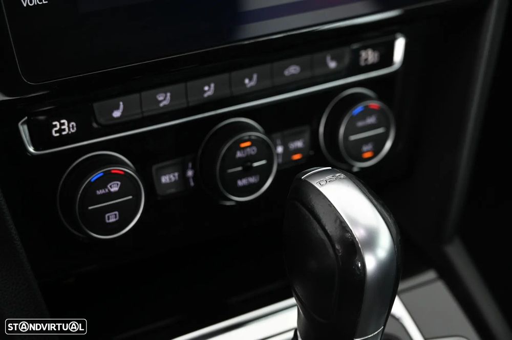 VW Arteon 2.0 TDI Elegance DSG - 24