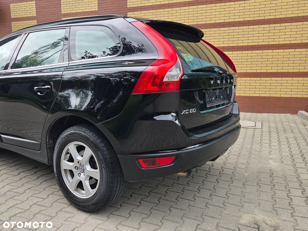 Volvo XC 60 D4 Geartronic Momentum - 13