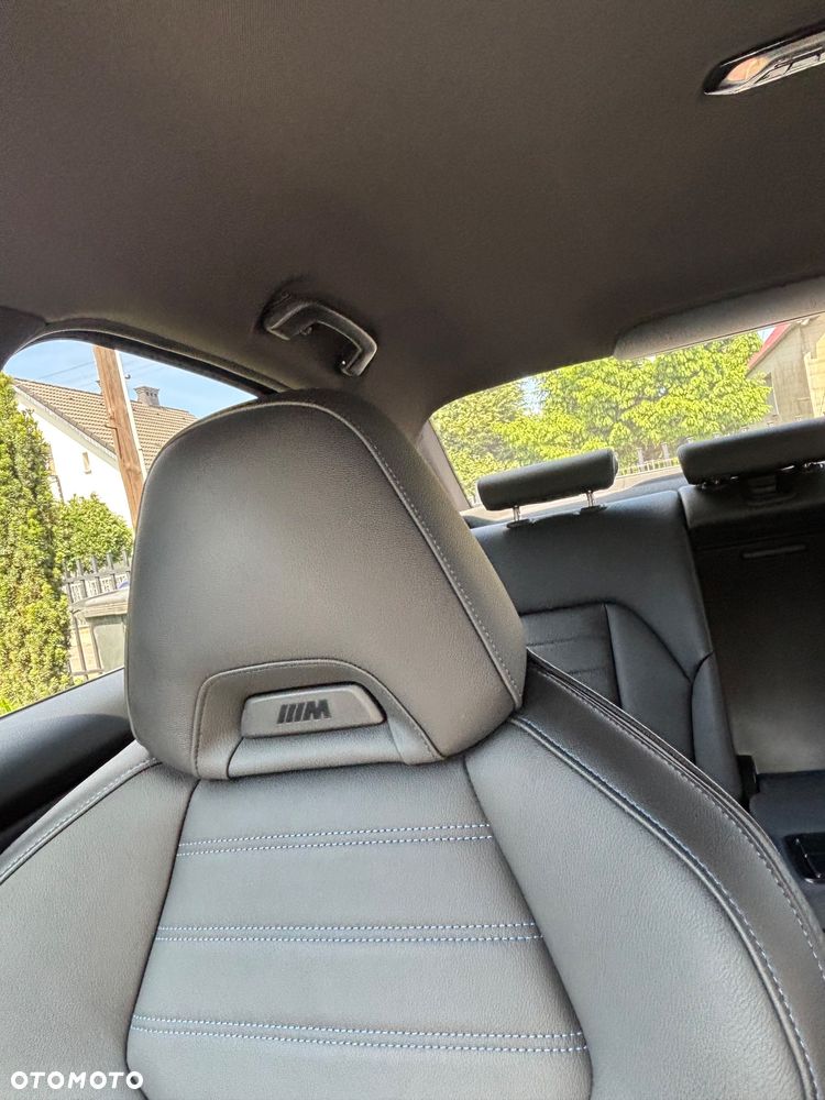 BMW Seria 3 330e xDrive M Sport - 19