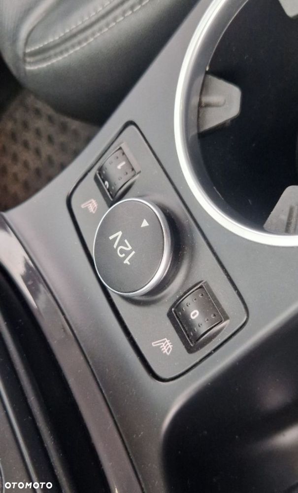 Ford Kuga 2.0 TDCi AWD Titanium - 25