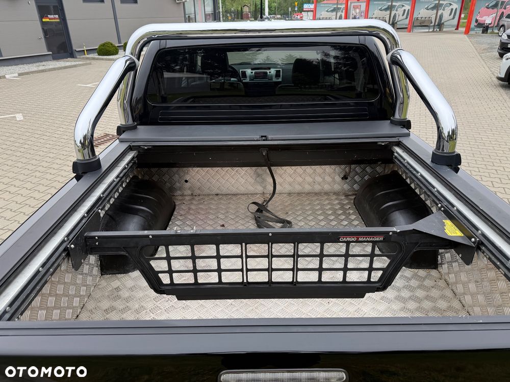 Toyota Hilux - 31