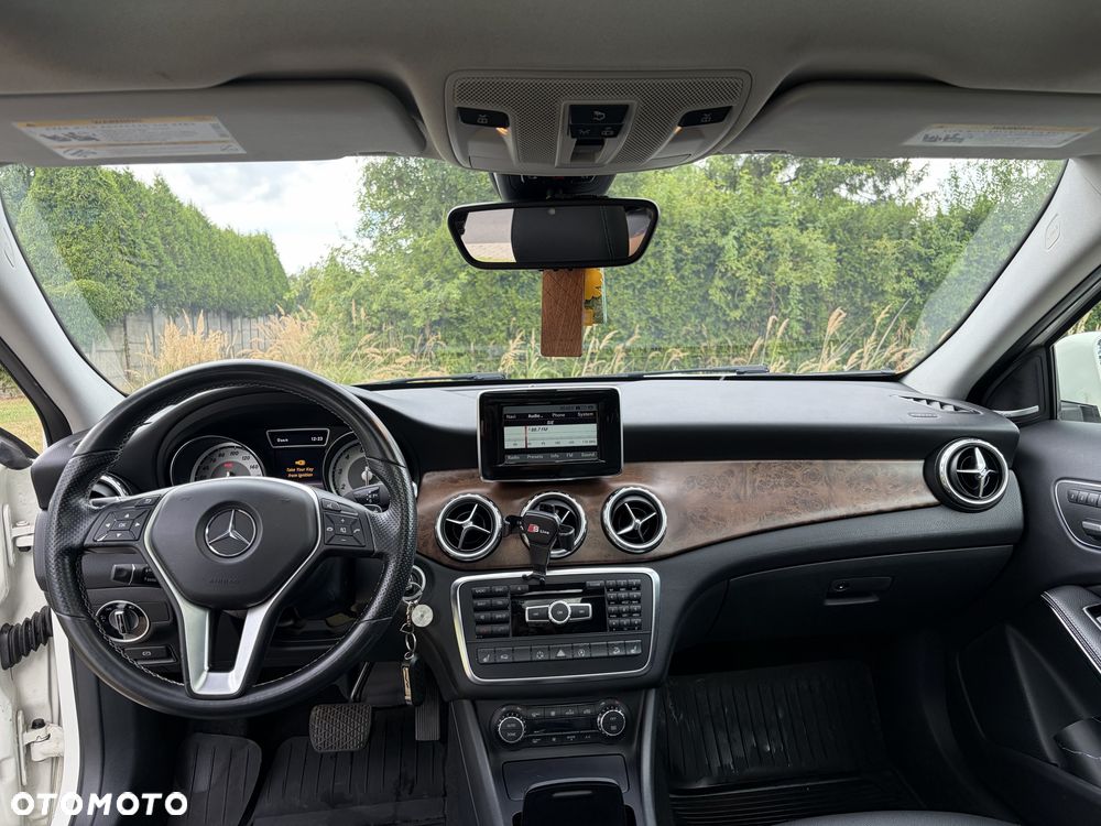 Mercedes-Benz GLA - 5