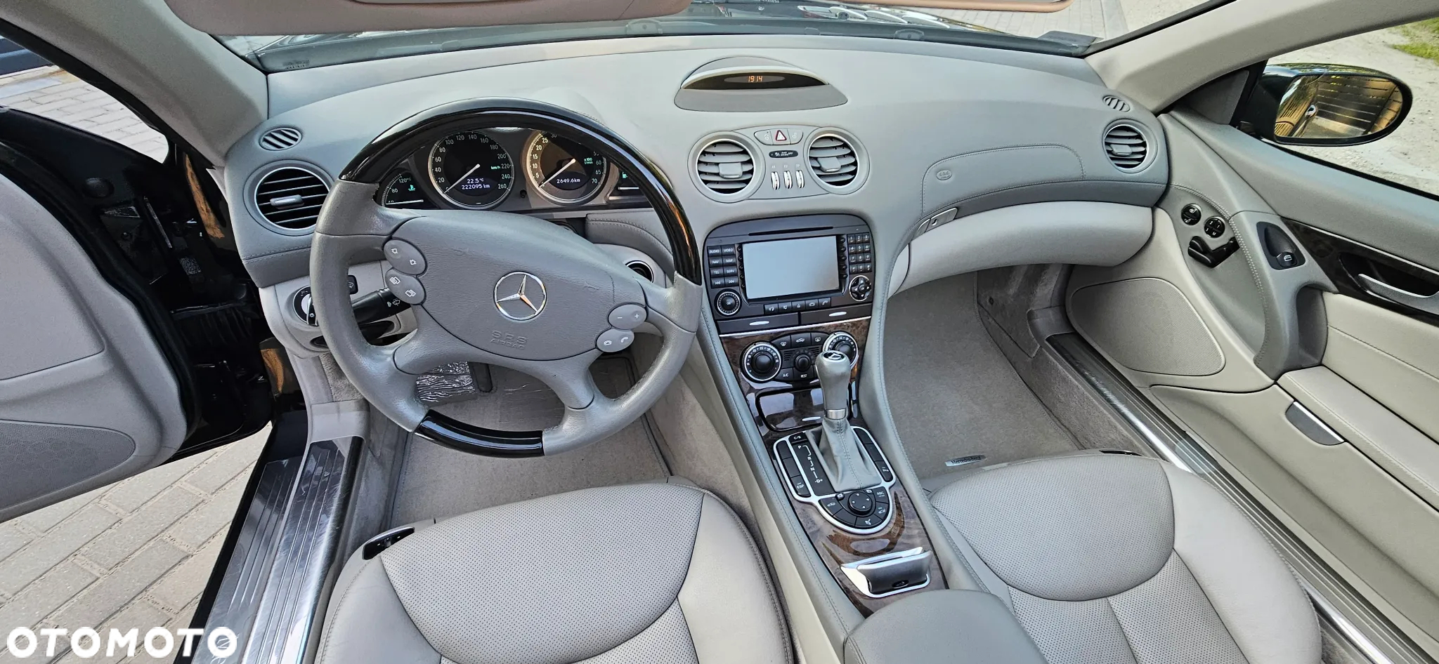 Mercedes-Benz SL - 27