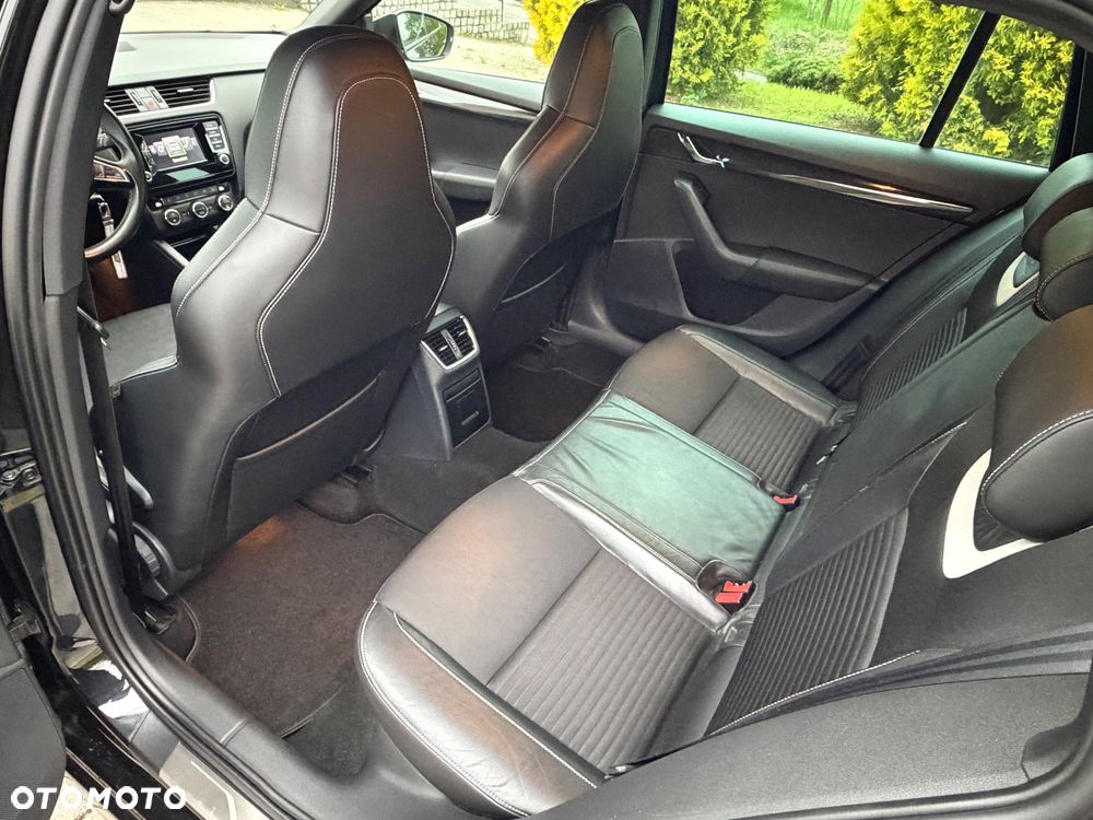 Skoda Octavia 2.0 TDI RS - 22