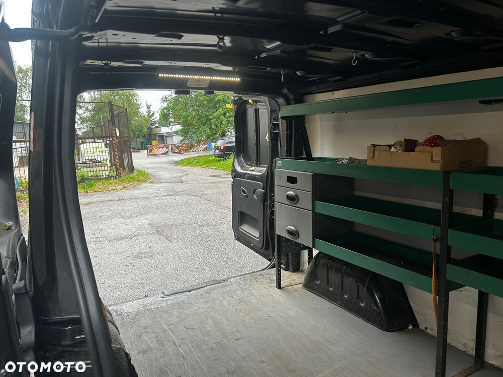 Renault Trafic - 10