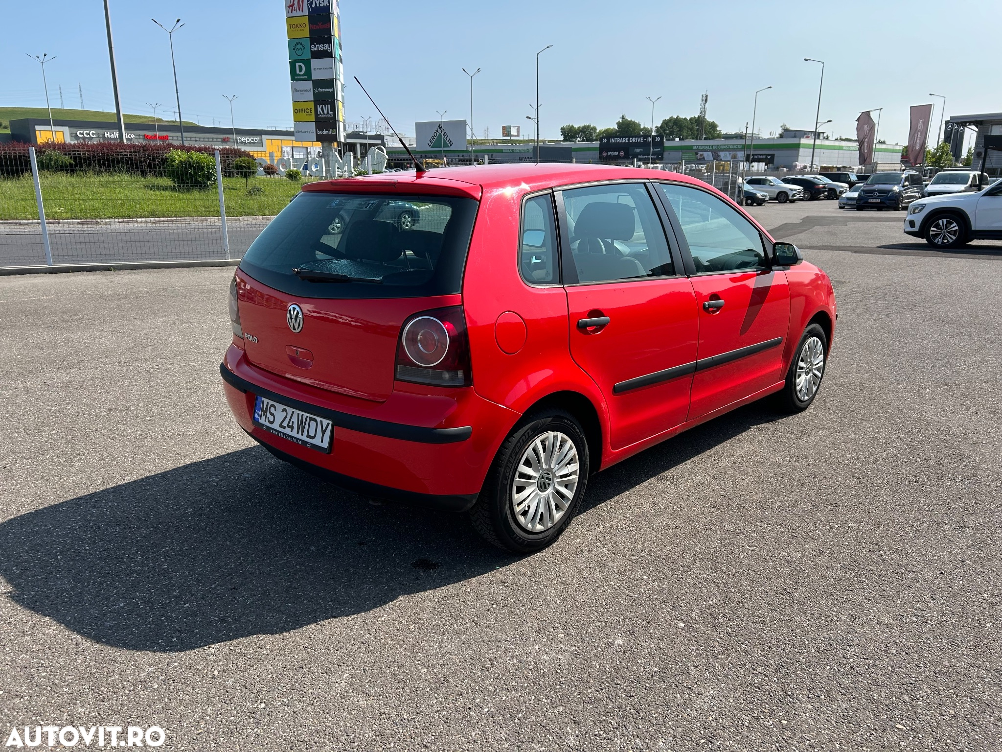 Volkswagen Polo 1.2 Attractive - 4
