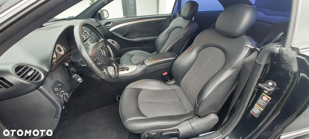 Mercedes-Benz CLK - 8