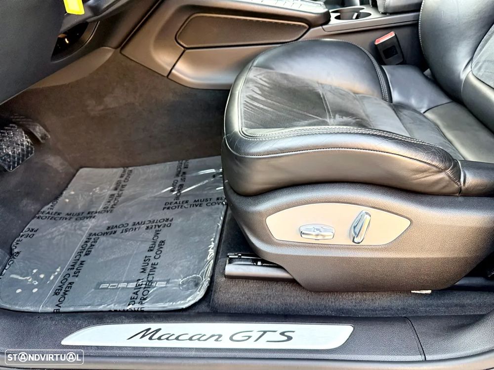 Porsche Macan GTS PDK - 22
