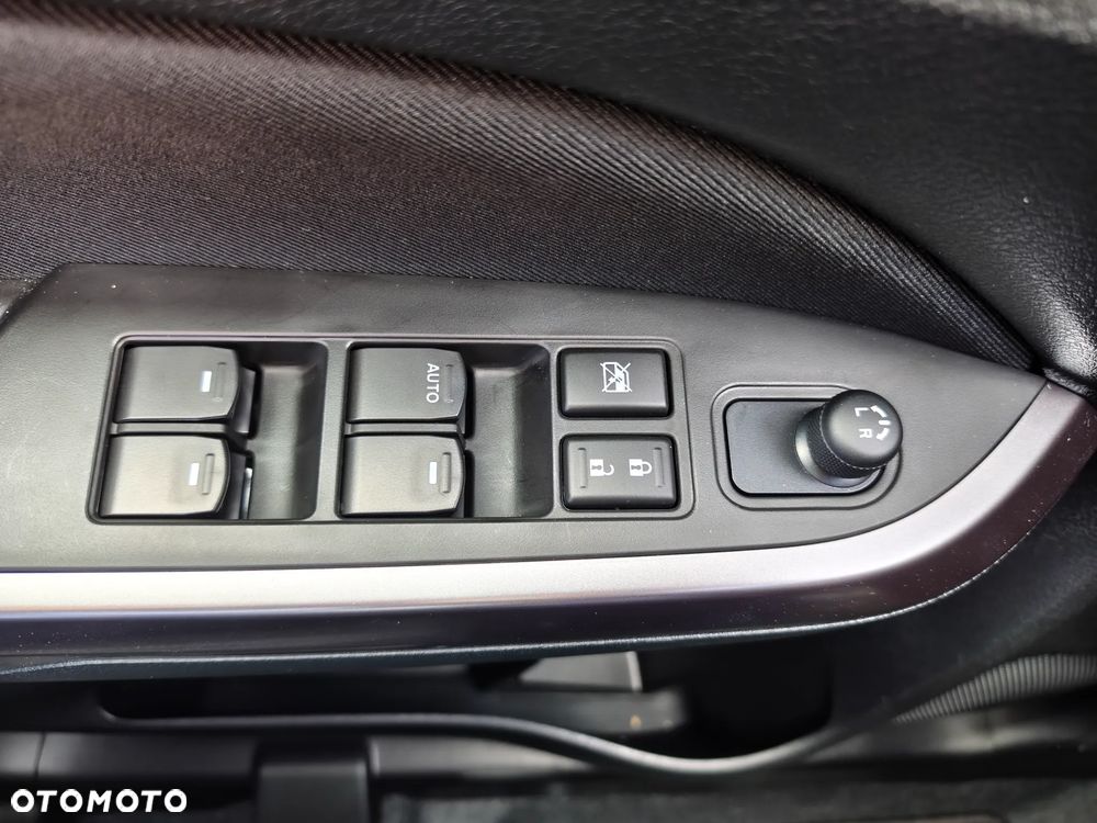 Suzuki Vitara - 24