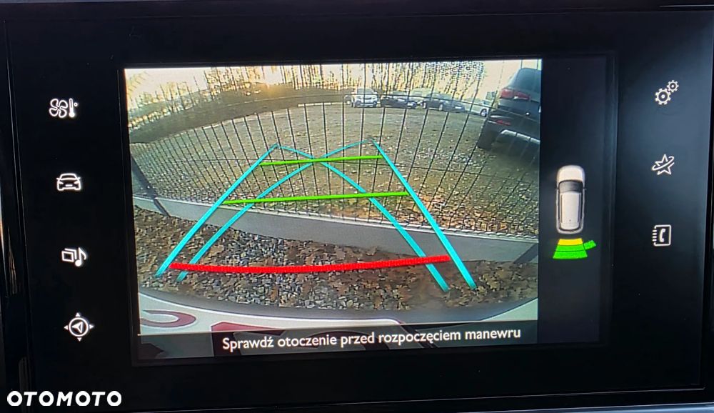 Citroën C4 Cactus 1.2 PureTech GPF Shine Pack EAT6 - 23