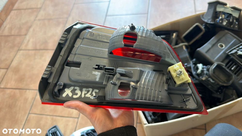 LAMPA LEWY TYŁ TYLNA BMW X3 F25 7217309 - 2