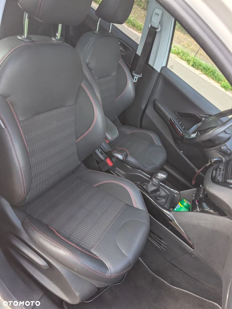 Peugeot 2008 PureTech 110 Stop&Start GT-Line Edition - 19