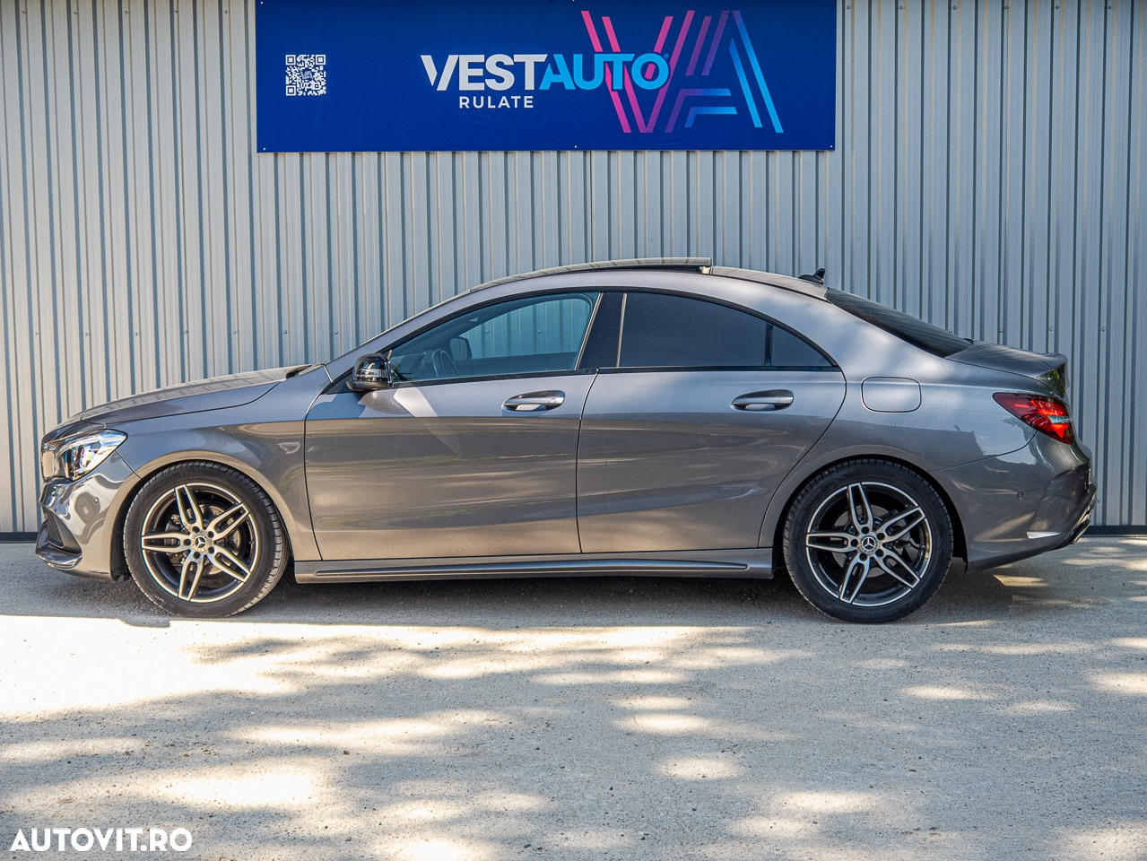 Mercedes-Benz CLA 180 7G-DCT AMG Line - 17