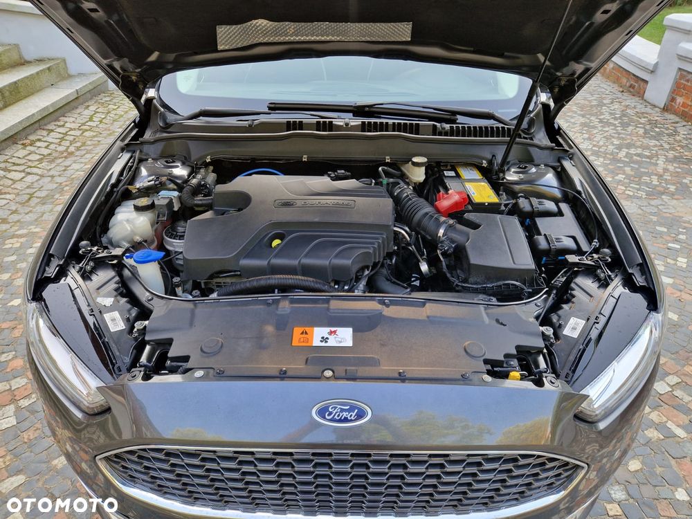 Ford Mondeo - 38