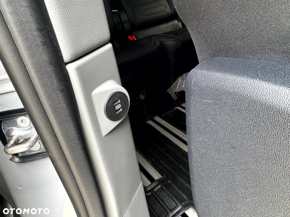 Ford Tourneo Custom L2H1 VA Autm Titanium - 29