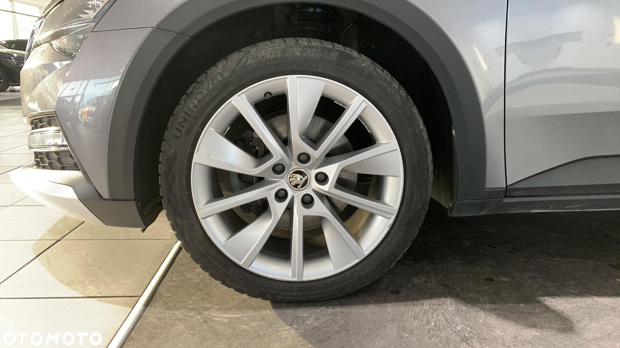 Skoda Superb 2.0 TDI SCR 4x4 Scout DSG - 18