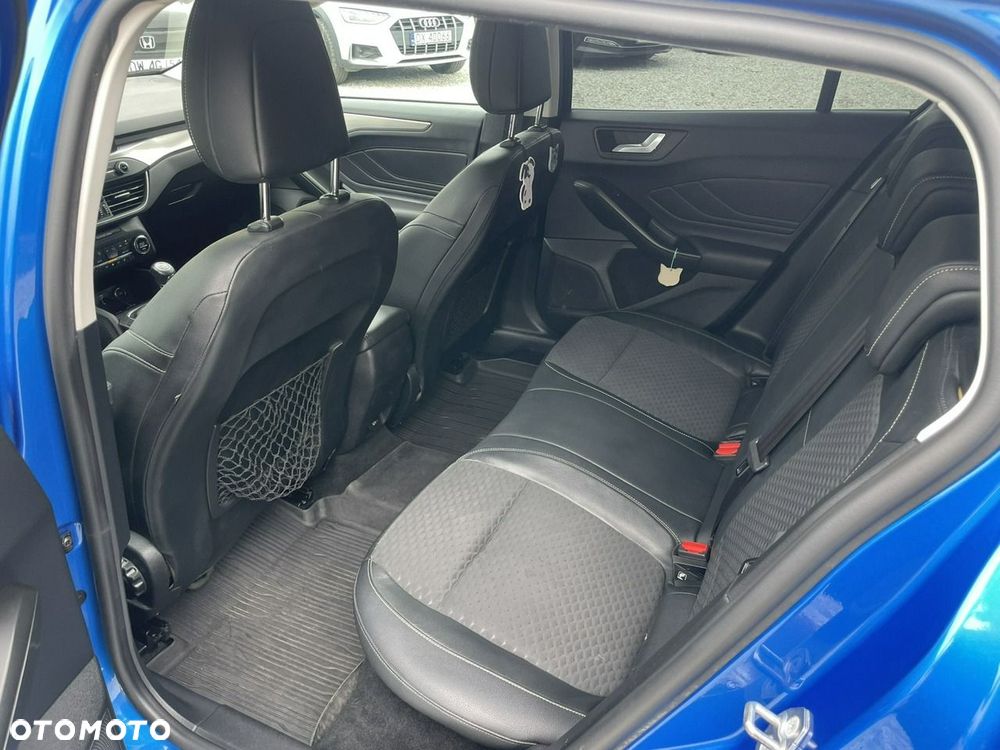 Ford Focus - 31