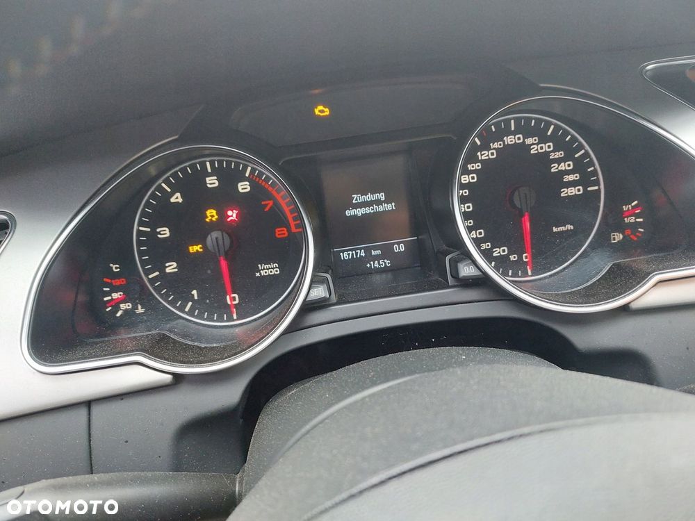 Audi A5 8T 2.0 TFSI 2011r Licznik - 1