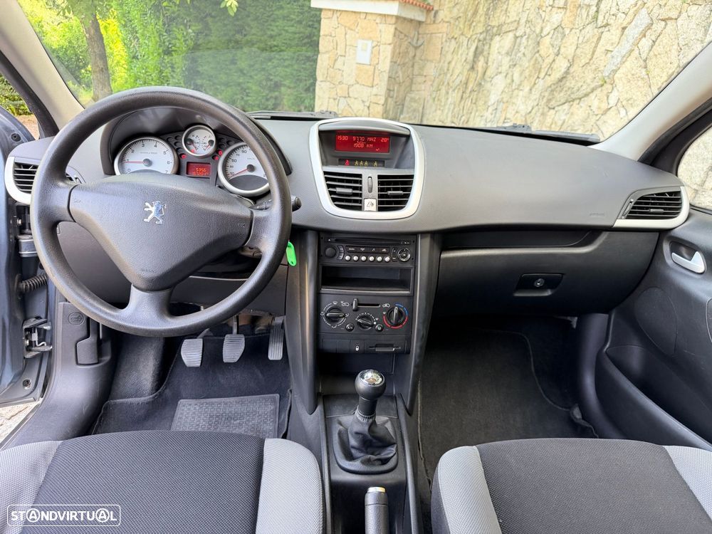 Peugeot 207 1.4 16V Sport - 18