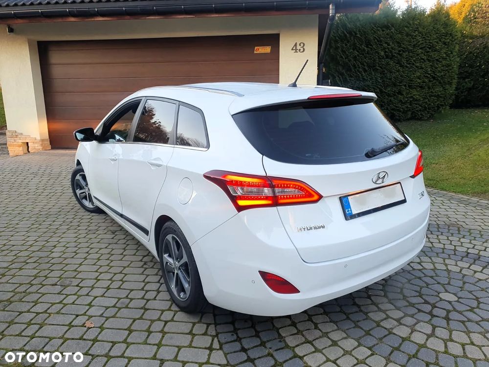 Hyundai i30 1.6 GDI BlueDrive Premium - 23