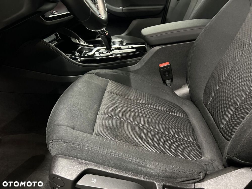 BMW X4 xDrive20d Advantage - 10