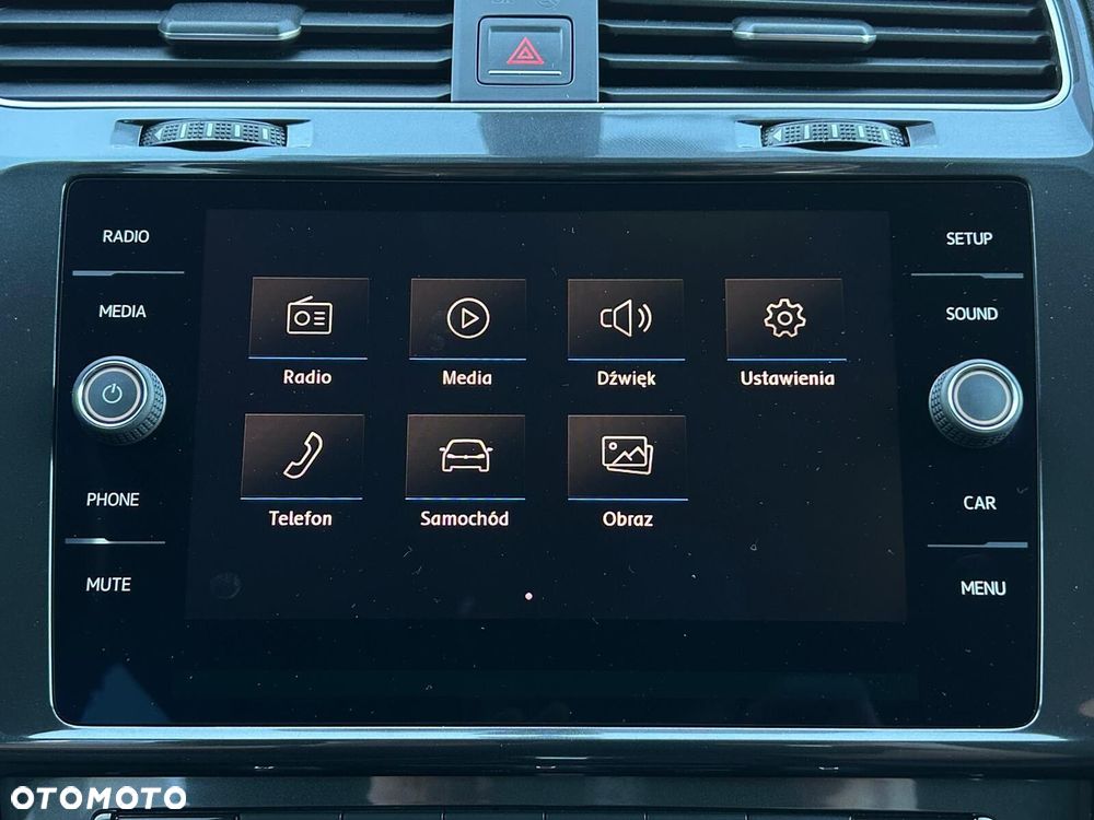 Volkswagen Golf 1.4 TSI BMT Comfortline DSG - 27