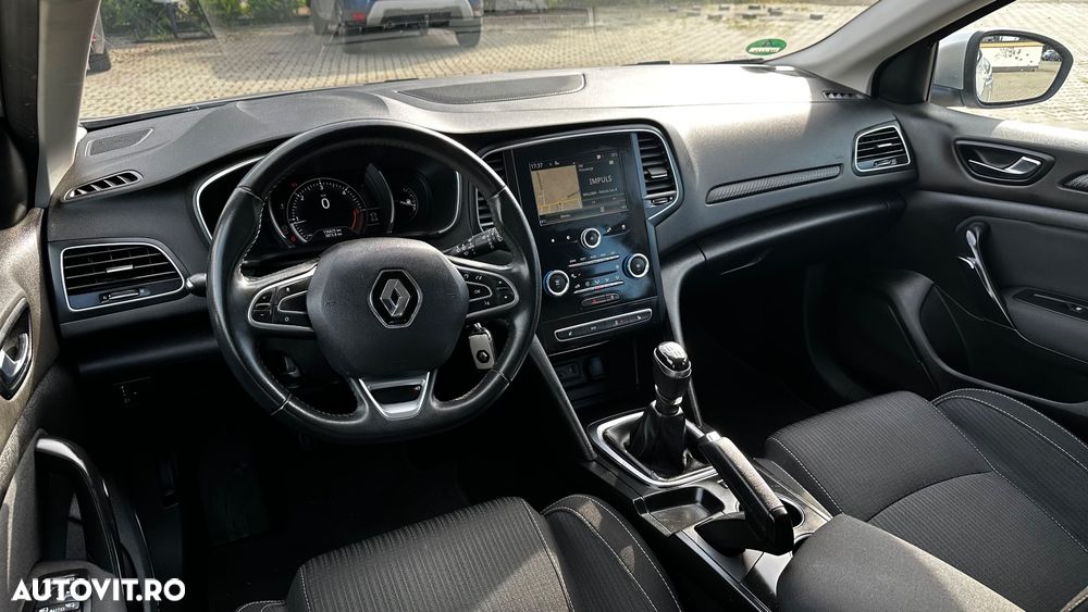 Renault Megane Energy dCi Intens - 11