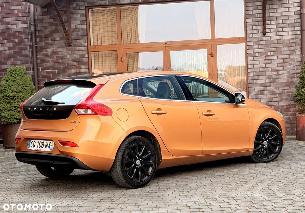 Volvo V40 D2 R Design - 21