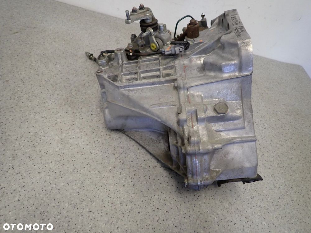 TOYOTA YARIS II 1.0 1KR 1.3 SKRZYNIA BIEGÓW MANUAL NISKI PRZEBIEG 50TYŚ - 4