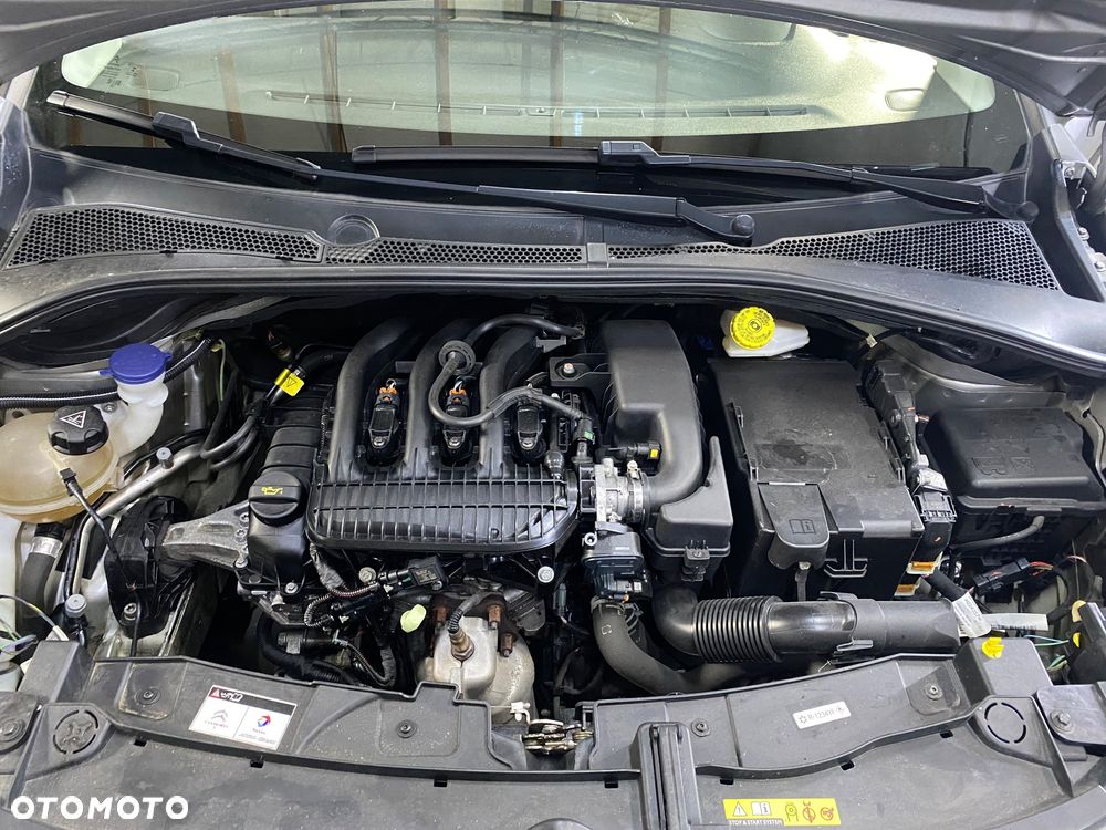 Citroën C3 1.2 PureTech Shine - 14
