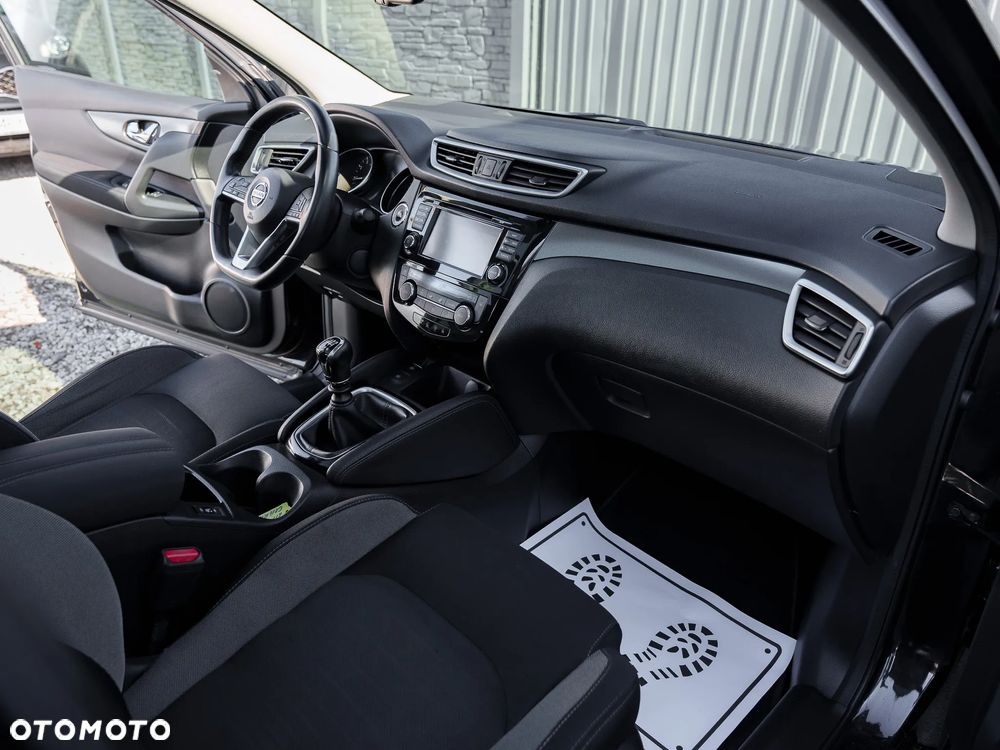 Nissan Qashqai 1.6 DIG-T N-Connecta - 16