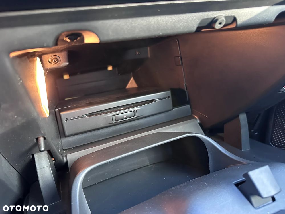 Peugeot 2008 BlueHDi FAP 120 STOP & START Crossway - 31