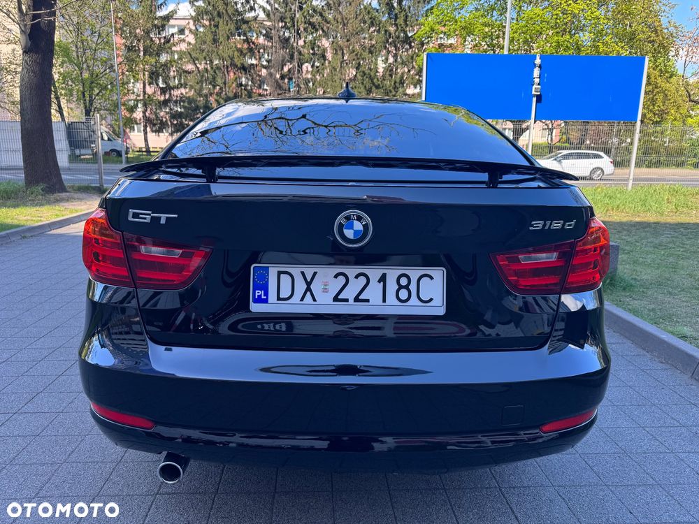 BMW 3GT 318d - 10