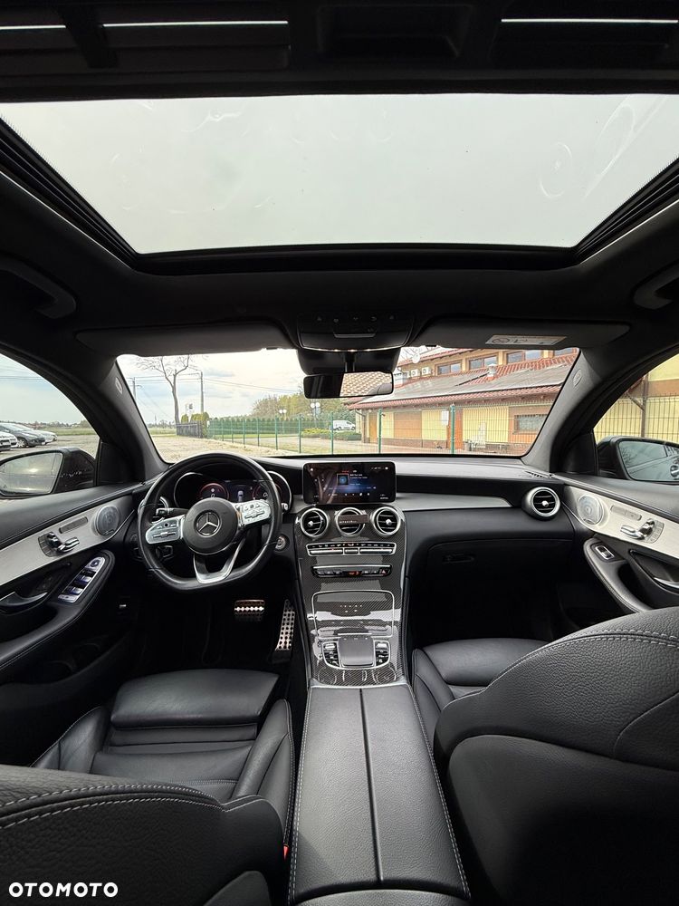 Mercedes-Benz GLC 300 d 4Matic 9G-TRONIC AMG Line - 9