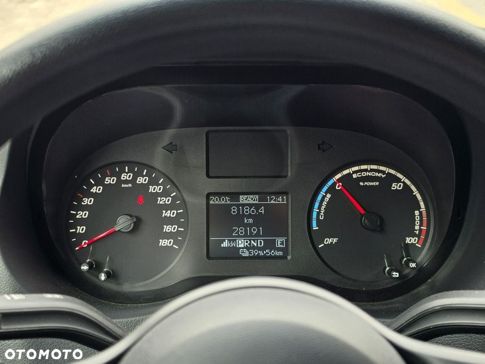 Mercedes-Benz Sprinter - 12