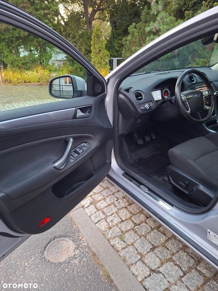 Ford Mondeo 2.2 TDCi Trend - 9