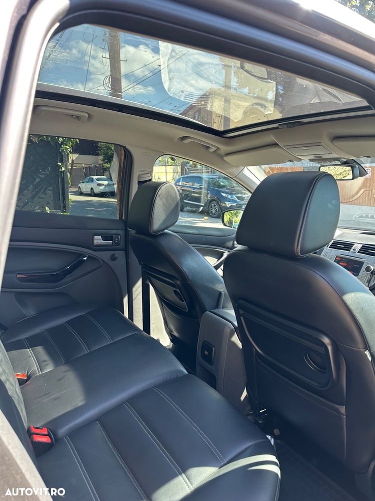 Ford Kuga 2.0 TDCi 4x4 Titanium - 8