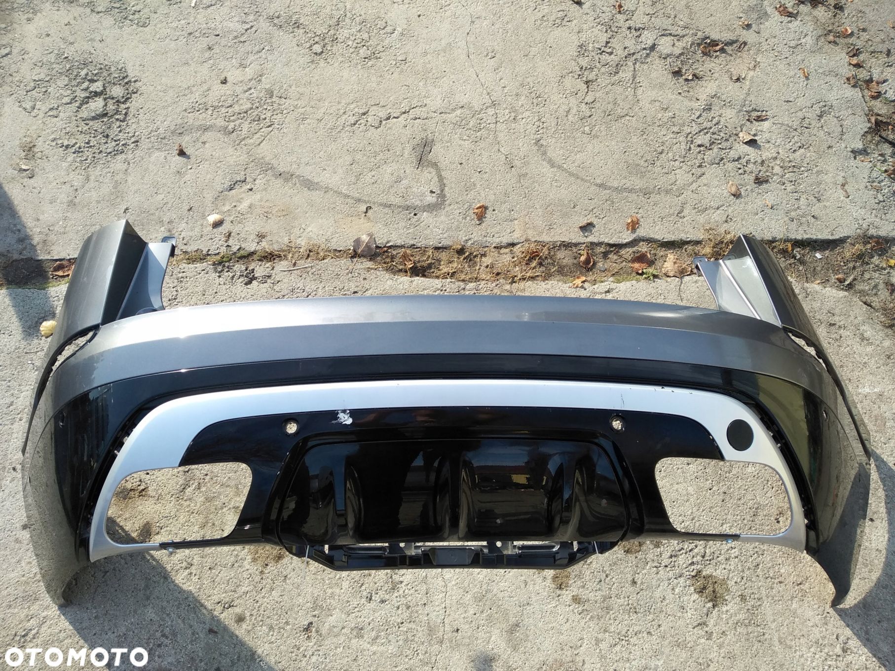 Zderzak tylny tył Range Rover Velar - 1