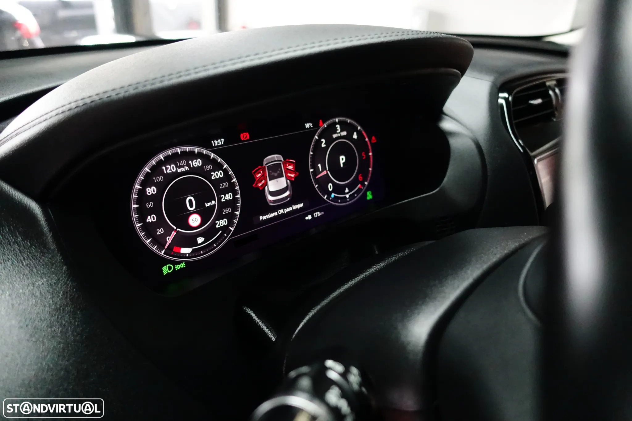 Jaguar F-Pace 2.0 i4D R-Sport Aut. - 48