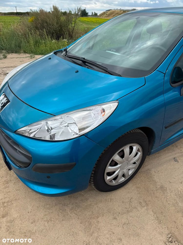 Peugeot 207 1.4 Presence - 4