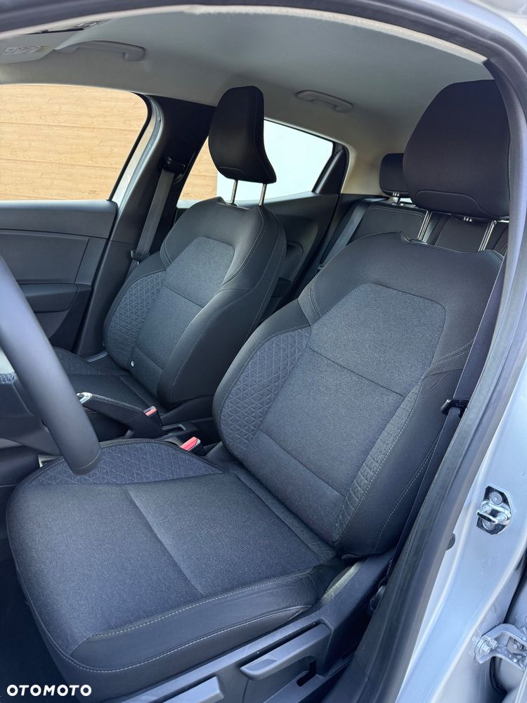 Renault Clio TCe 90 EVOLUTION - 18