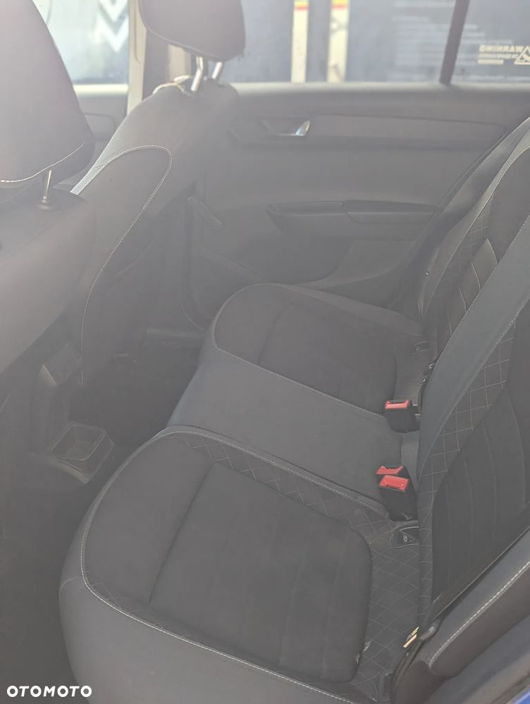Skoda Fabia 1.0 Ambition - 10