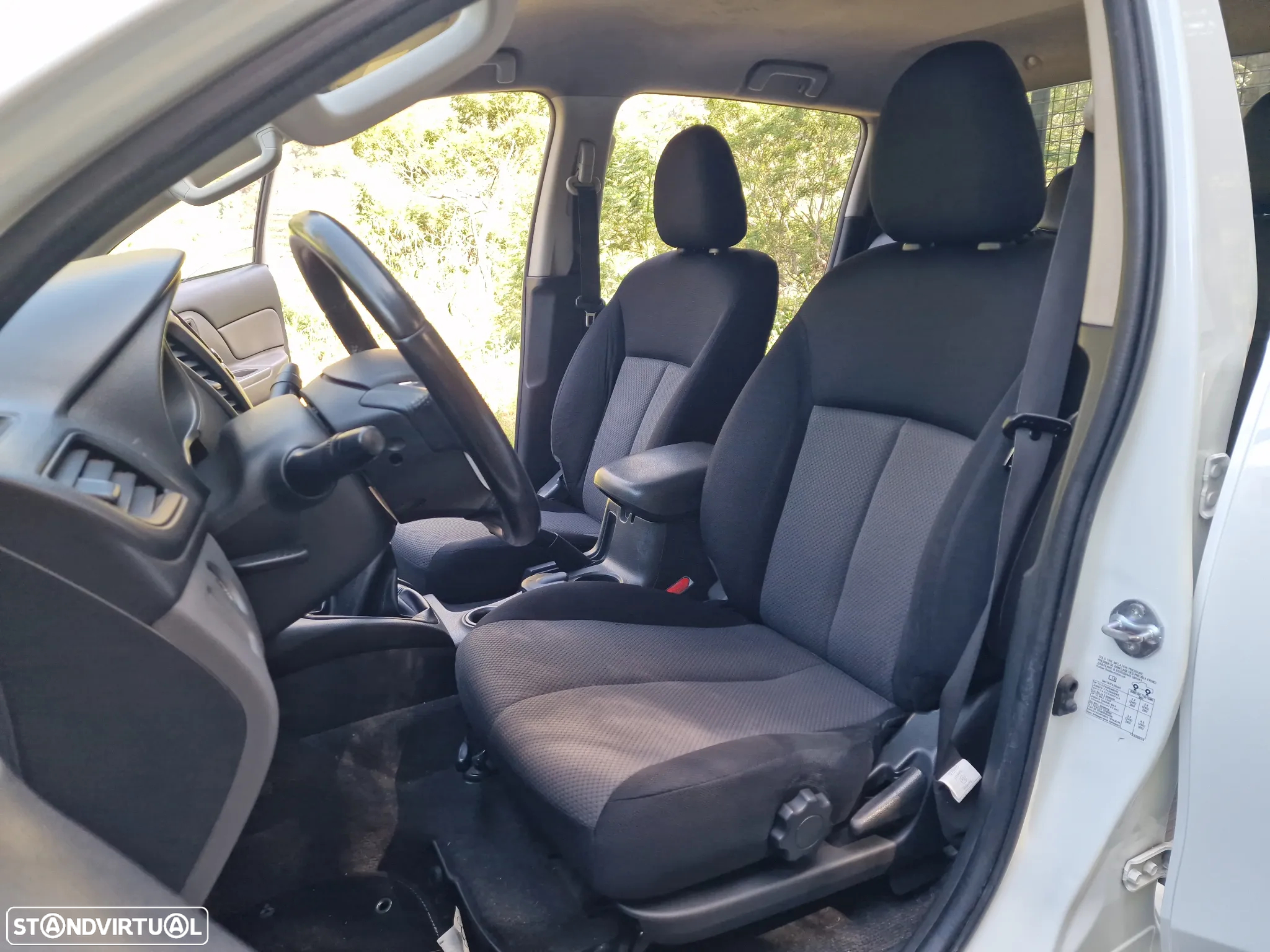 Mitsubishi L200 - 44