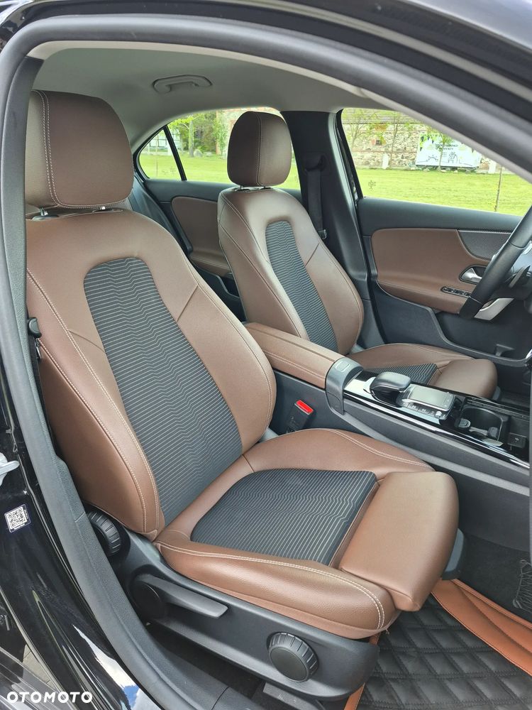 Mercedes-Benz Klasa A 250 7G-DCT Progressive - 28